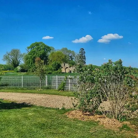 Le Clos Champlieu Hébergement de vacances