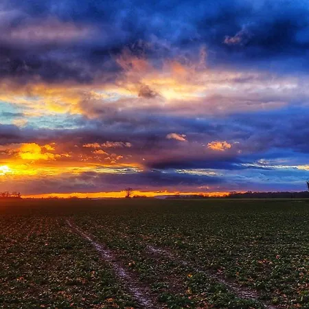 Holiday home Le Clos Champlieu Orrouy