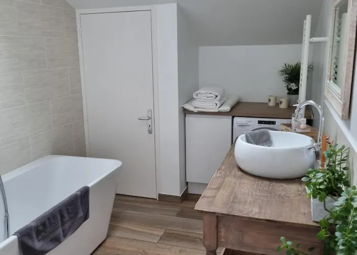 Holiday home Le Clos Champlieu Orrouy